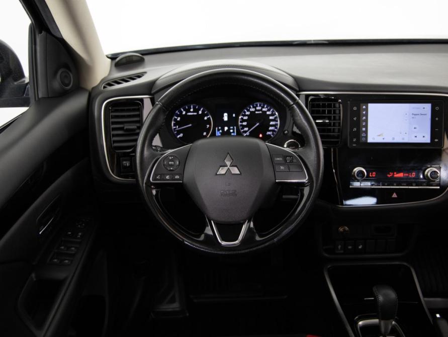 Mitsubishi Outlander III Рестайлинг 3 Санкт-Петербург  - изображение 11