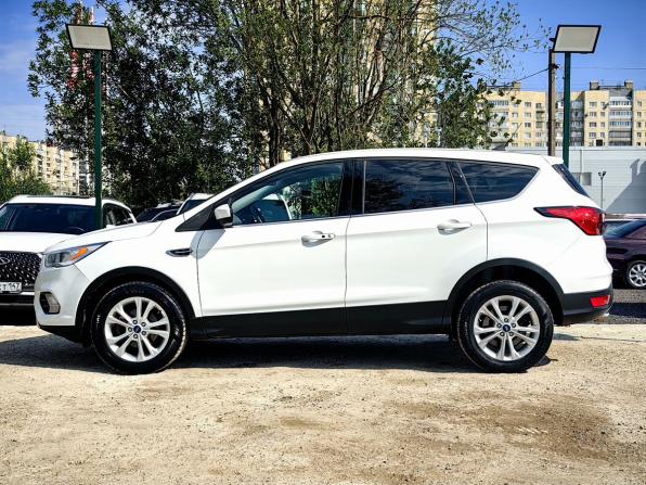 Ford Escape III Рестайлинг с пробегом 2018 года, цена 1 329 000 рублей, 137000 км, внедорожник, Автокод Объявления