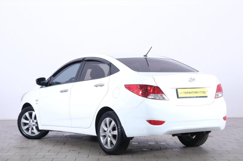 Hyundai Solaris I Омск  - изображение 5