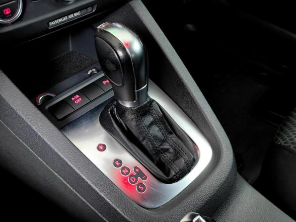 Volkswagen Jetta VI с пробегом 2012 года, цена 919 000 рублей, 146187 км, седан, Автокод Объявления