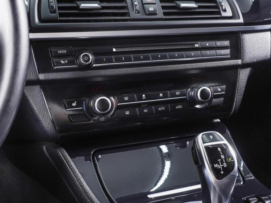 BMW 5 серии VI (F10/F11/F07) Рестайлинг Ростов-на-Дону  - изображение 12