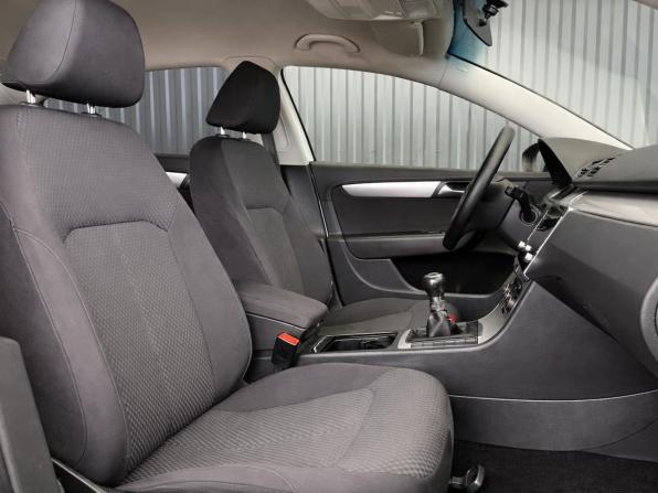Volkswagen Passat B7 с пробегом 2012 года, цена 747 000 рублей, 330000 км, седан, Автокод Объявления
