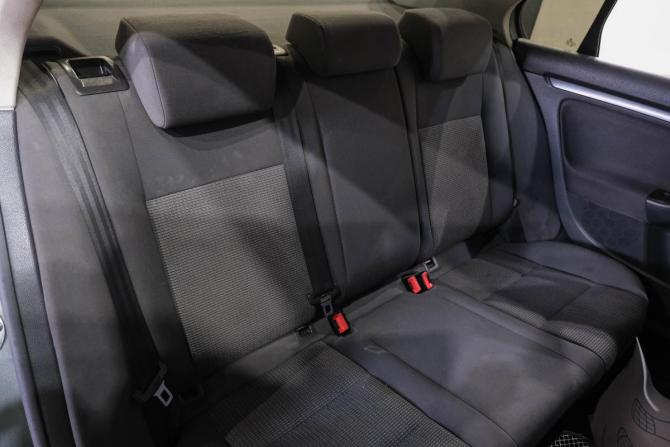 Volkswagen Jetta V с пробегом 2009 года, цена 739 000 рублей, 215000 км, седан, Автокод Объявления