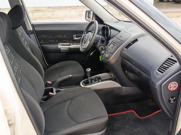 Kia Soul I Рестайлинг с пробегом 2013 года, цена 815 000 рублей, 171900 км, хэтчбек, Автокод Объявления