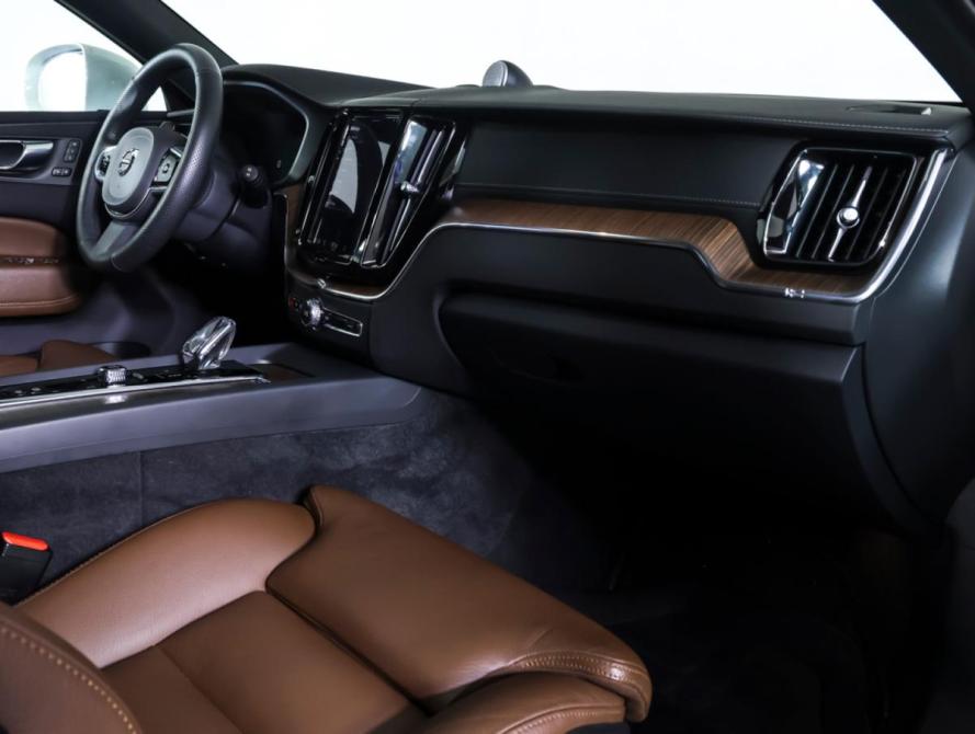 Volvo XC60 II Рестайлинг Москва  - изображение 11
