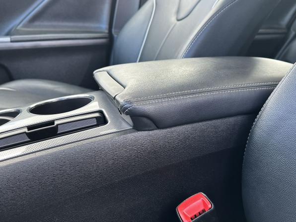 Toyota Venza I Рестайлинг с пробегом 2013 года, цена 2 199 000 рублей, 195135 км, внедорожник, Автокод Объявления