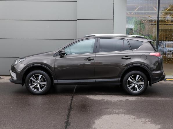 Toyota RAV4 IV (XA40) Рестайлинг с пробегом 2019 года, цена 2 398 000 рублей, 102000 км, внедорожник, Автокод Объявления