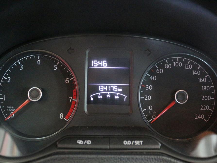 Volkswagen Polo V Рестайлинг Стерлитамак  - изображение 8