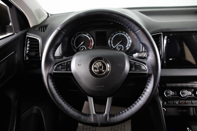 Skoda Karoq I с пробегом 2020 года, цена 2 549 000 рублей, 66500 км, внедорожник, Автокод Объявления