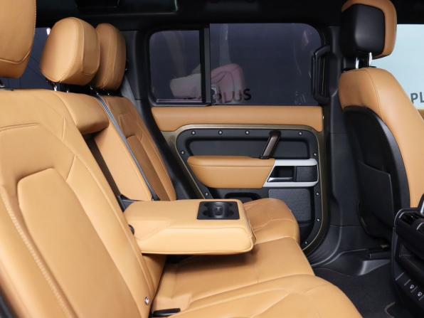 Land Rover Defender II с пробегом 2022 года, цена 6 999 000 рублей, 111000 км, внедорожник, Автокод Объявления