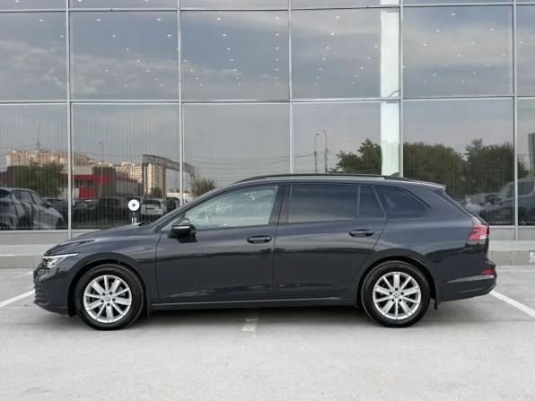 Volkswagen Golf VIII с пробегом 2021 года, цена 1 720 000 рублей, 203704 км, универсал, Автокод Объявления