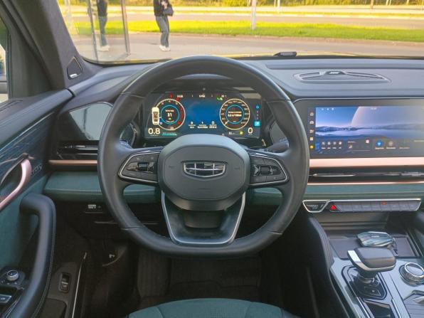 Geely Monjaro I с пробегом 2023 года, цена 2 800 000 рублей, 87010 км, внедорожник, Автокод Объявления