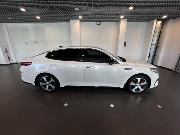 Kia Optima IV Рестайлинг с пробегом 2018 года, цена 2 230 000 рублей, 125978 км, седан, Автокод Объявления