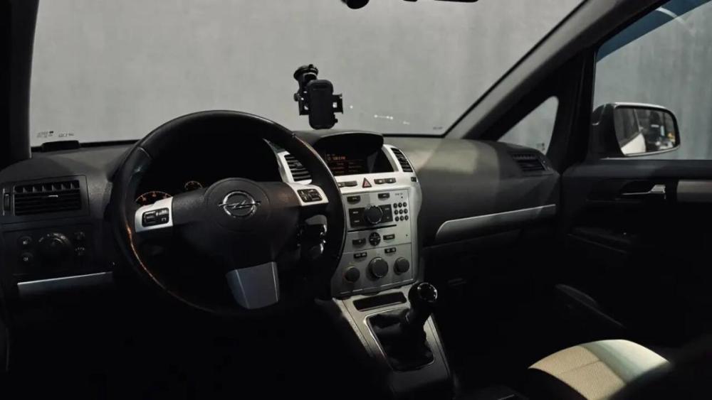 Opel Zafira B Рестайлинг Смоленск  - изображение 13