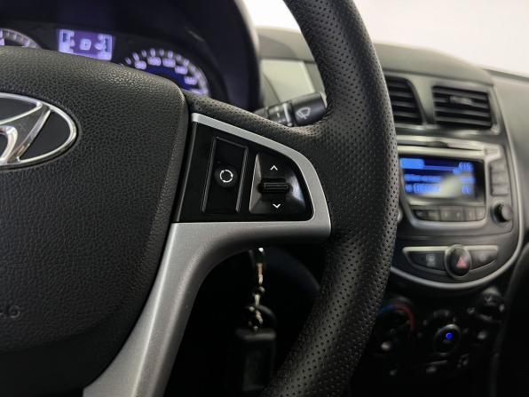 Hyundai Solaris I Рестайлинг с пробегом 2015 года, цена 899 000 рублей, 140554 км, седан, Автокод Объявления