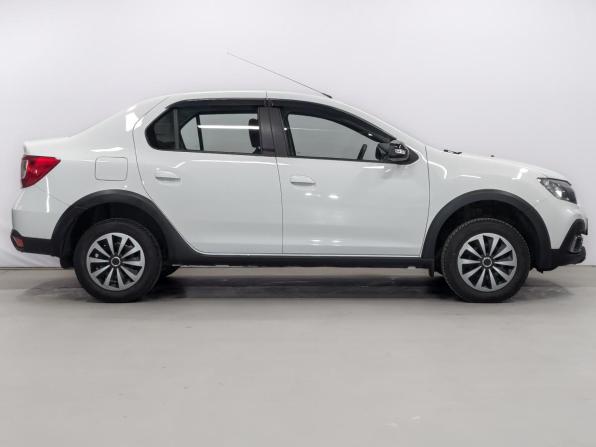 Renault Logan II Рестайлинг с пробегом 2021 года, цена 1 150 000 рублей, 65999 км, седан, Автокод Объявления