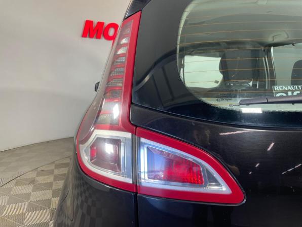Renault Scenic III с пробегом 2009 года, цена 645 000 рублей, 227031 км, минивэн, Автокод Объявления