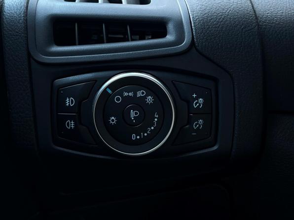 Ford Focus III Рестайлинг с пробегом 2018 года, цена 949 600 рублей, 176962 км, хэтчбек, Автокод Объявления