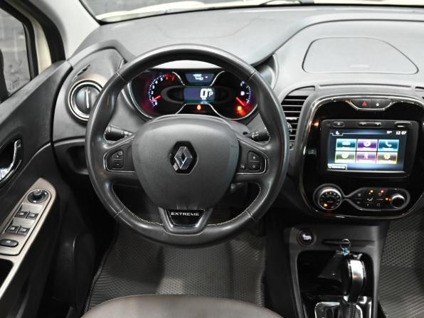 Renault Kaptur I с пробегом 2019 года, цена 1 860 000 рублей, 45796 км, внедорожник, Автокод Объявления
