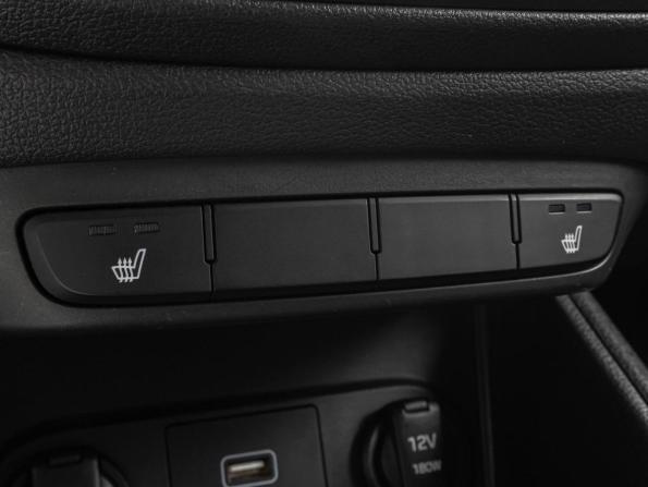 Hyundai Solaris II с пробегом 2019 года, цена 1 198 000 рублей, 130478 км, седан, Автокод Объявления