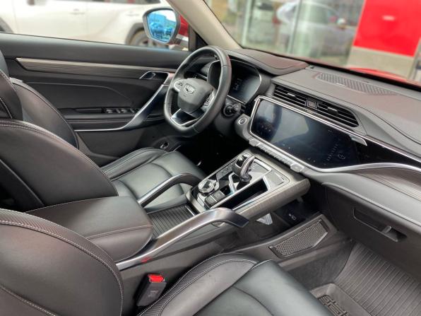 Geely Atlas Pro с пробегом 2023 года, цена 1 990 000 рублей, 80258 км, внедорожник, Автокод Объявления