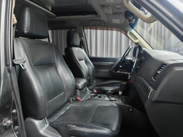 Mitsubishi Pajero IV Рестайлинг 1 с пробегом 2012 года, цена 1 909 000 рублей, 291497 км, внедорожник, Автокод Объявления