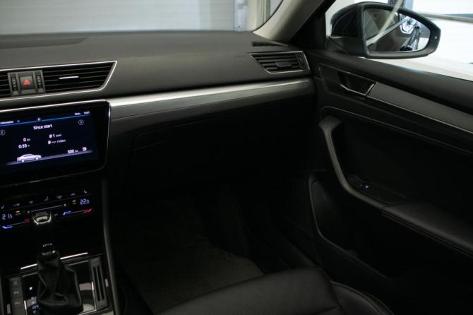 Skoda Superb III Рестайлинг с пробегом 2020 года, цена 2 460 000 рублей, 80622 км, лифтбек, Автокод Объявления