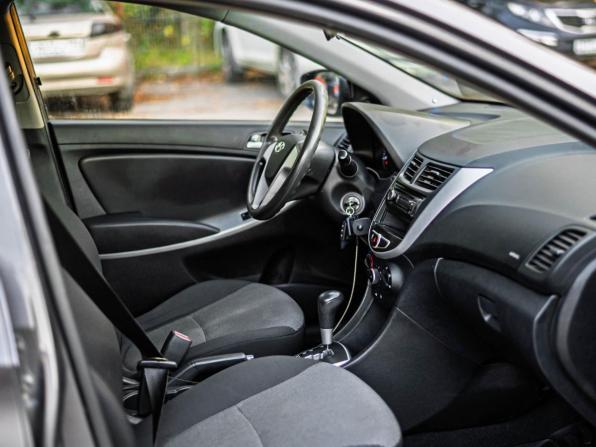 Hyundai Solaris I с пробегом 2012 года, цена 530 000 рублей, 213152 км, седан, Автокод Объявления
