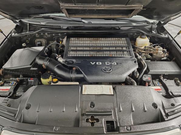 Toyota Land Cruiser 200 Series Рестайлинг 1 с пробегом 2013 года, цена 3 649 000 рублей, 275286 км, внедорожник, Автокод Объявления