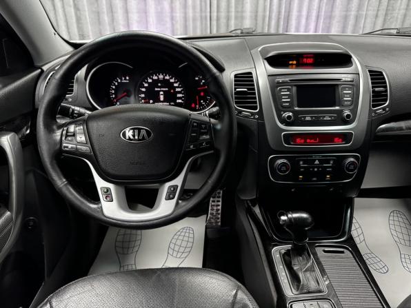 Kia Sorento II Рестайлинг с пробегом 2014 года, цена 1 599 000 рублей, 243094 км, внедорожник, Автокод Объявления
