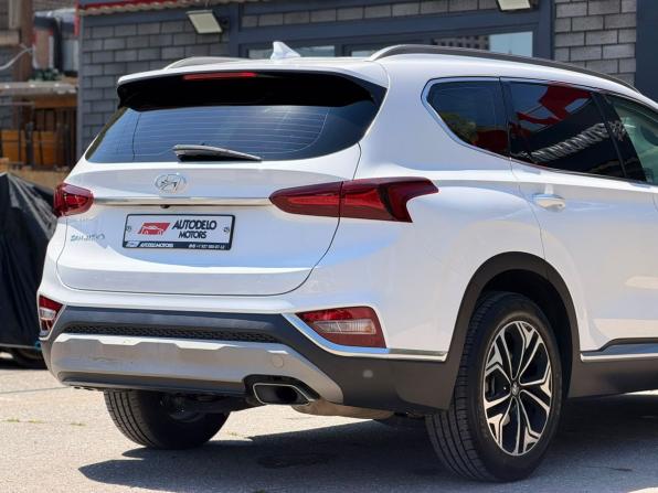 Hyundai Santa Fe IV с пробегом 2019 года, цена 2 720 000 рублей, 127792 км, внедорожник, Автокод Объявления