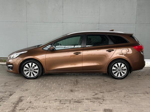 Kia Ceed II Рестайлинг с пробегом 2017 года, цена 1 280 000 рублей, 175000 км, универсал, Автокод Объявления