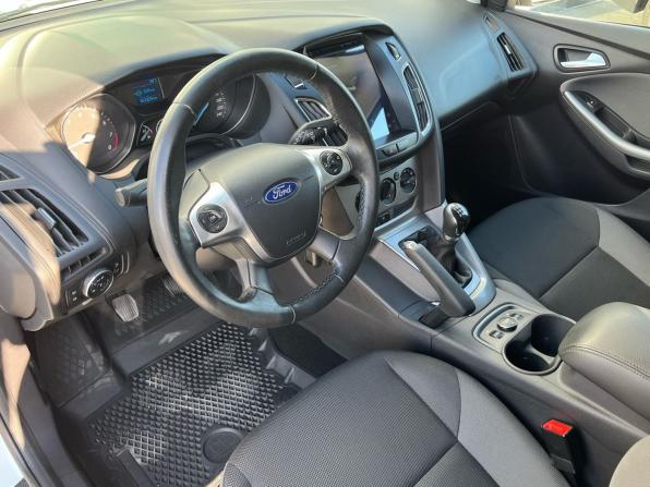 Ford Focus III с пробегом 2014 года, цена 929 000 рублей, 61000 км, хэтчбек, Автокод Объявления