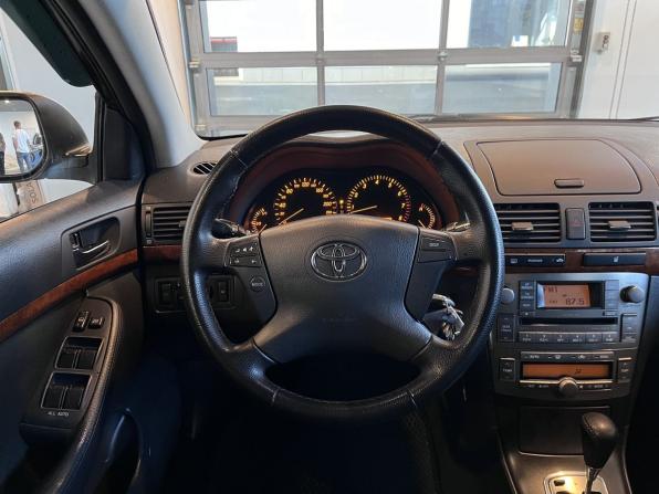 Toyota Avensis II Рестайлинг с пробегом 2007 года, цена 870 000 рублей, 256556 км, седан, Автокод Объявления