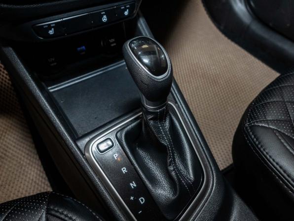 Hyundai Solaris II Рестайлинг с пробегом 2021 года, цена 1 322 000 рублей, 163861 км, седан, Автокод Объявления