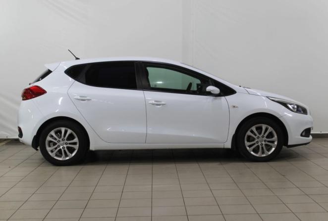 Kia Ceed II с пробегом 2013 года, цена 900 000 рублей, 178940 км, хэтчбек, Автокод Объявления