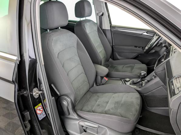 Volkswagen Tiguan II с пробегом 2019 года, цена 2 150 000 рублей, 224392 км, внедорожник, Автокод Объявления