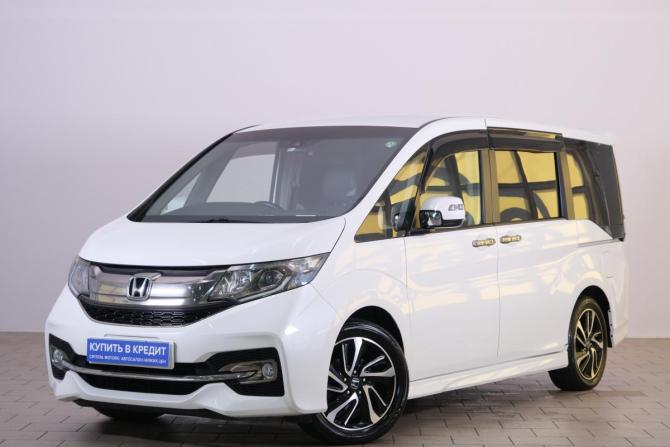 Honda Stepwgn V с пробегом 2015 года, цена 2 249 000 рублей, 144000 км, минивэн, Автокод Объявления