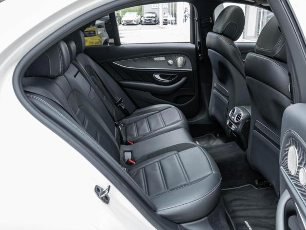 Mercedes-Benz E-Класс AMG V (W213) Рестайлинг с пробегом 2023 года, цена 9 350 000 рублей, 29904 км, седан, Автокод Объявления