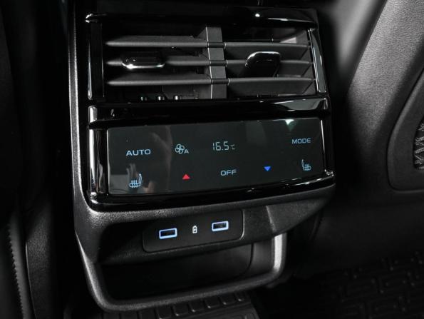 Geely Monjaro I с пробегом 2024 года, цена 3 550 000 рублей, 12459 км, внедорожник, Автокод Объявления