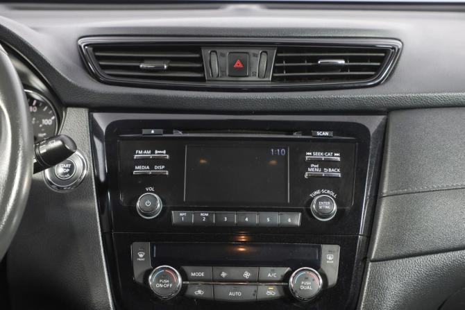 Nissan Rogue II Рестайлинг с пробегом 2017 года, цена 2 029 000 рублей, 185100 км, внедорожник, Автокод Объявления