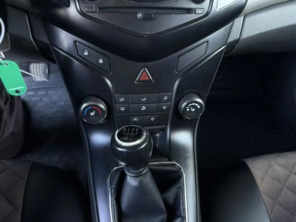 Chevrolet Cruze I с пробегом 2010 года, цена 649 000 рублей, 182944 км, седан, Автокод Объявления