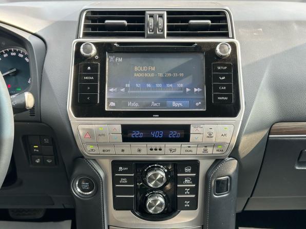Toyota Land Cruiser Prado 150 Series Рестайлинг 2 с пробегом 2019 года, цена 5 850 000 рублей, 131301 км, внедорожник, Автокод Объявления