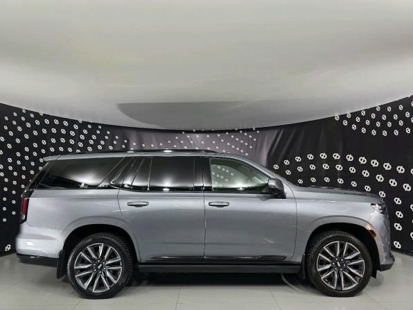 Cadillac Escalade V с пробегом 2022 года, цена 11 499 000 рублей, 38137 км, внедорожник, Автокод Объявления