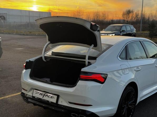 Новый Geely Preface I 2026 года, цена 3 329 990 рублей, седан, Автокод Объявления