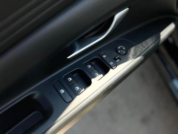 Hyundai Elantra VII (CN7) с пробегом 2021 года, цена 2 350 000 рублей, 21950 км, седан, Автокод Объявления