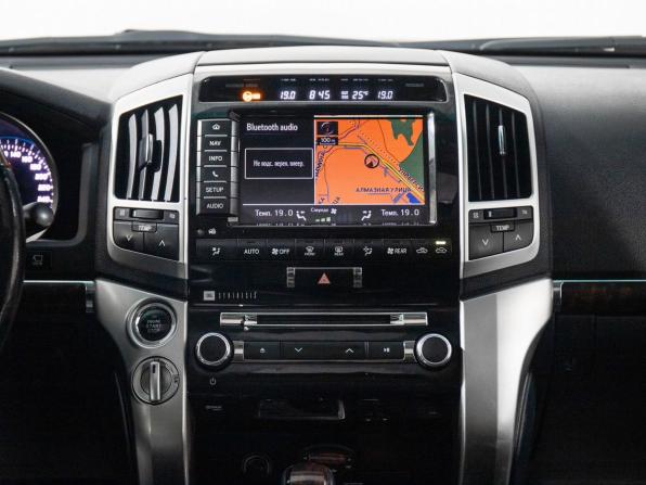 Toyota Land Cruiser 200 Series Рестайлинг 1 с пробегом 2014 года, цена 3 565 000 рублей, 407976 км, внедорожник, Автокод Объявления