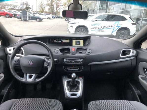 Renault Scenic III с пробегом 2011 года, цена 1 029 000 рублей, 205030 км, компактвэн, Автокод Объявления