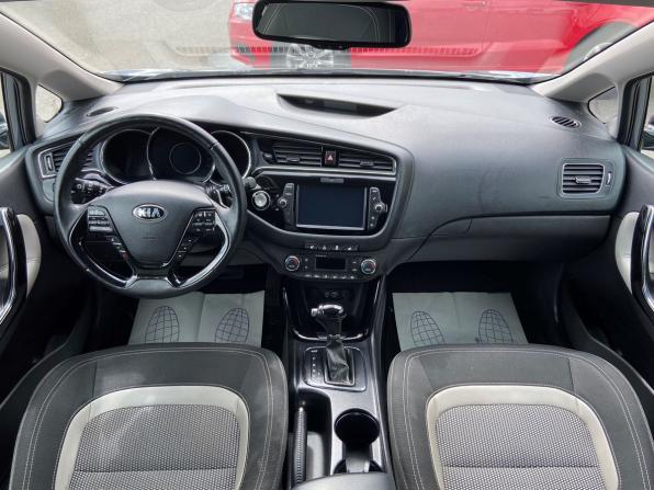 Kia Ceed II Рестайлинг с пробегом 2017 года, цена 1 222 000 рублей, 124000 км, универсал, Автокод Объявления