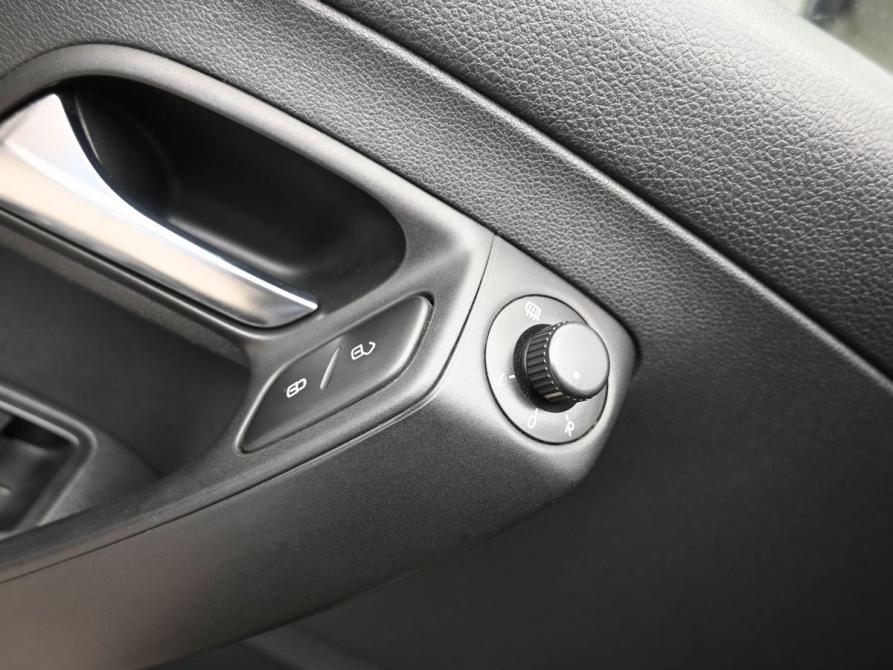Volkswagen Polo V Рестайлинг Ростов-на-Дону  - изображение 19